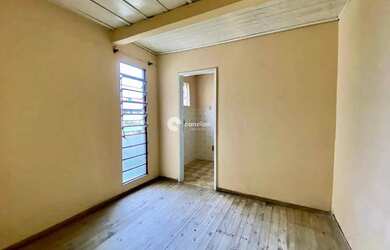 Imagem 5: Casa em Bairro bem localizado!!