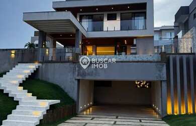 Imagem: A casa em condomínio possui 4 Dormitórios, 5 Banheiros e 250m²