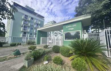 Imagem: O apartamento possui 2 Dormitórios, 1 Banheiro, 1 Vaga na garagem