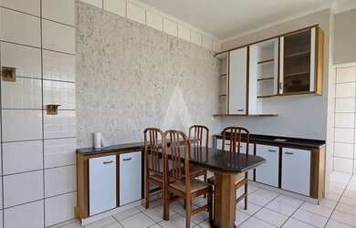 Imagem 9: Apartamento localizado no bairro Iririú, composto por 2 quartos, cozinha...