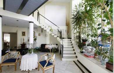 Imagem: O apartamento na cobertura possui 5 Dormitórios, 4 Banheiros