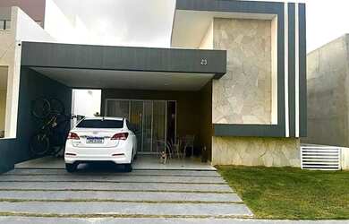 Imagem: A casa em condomínio possui 3 Dormitórios, 2 Banheiros, 2