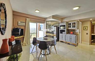 Imagem: O apartamento possui 1 Dormitório, 1 Banheiro, 1 Vaga na garagem