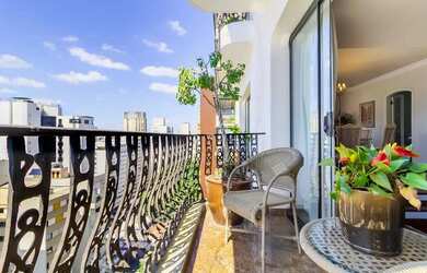 Imagem 4: Imóvel para venda tem 243 metros quadrados com 4 quartos no Jardim AMérica...