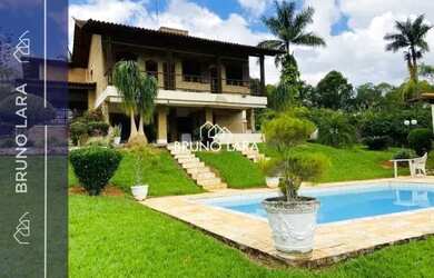 Imagem: A casa em condomínio possui 4 Dormitórios, 4 Banheiros, 1