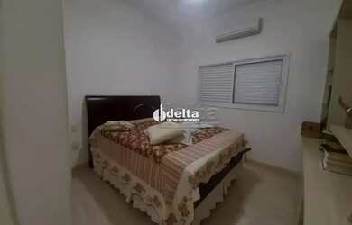 Imagem 8: Casa no condomínio Jardins Barcelona disponível para venda em Uberlândia-MG