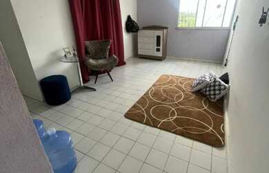 Imagem: O apartamento possui 3 Dormitórios, 1 Banheiro e 1 Vaga na