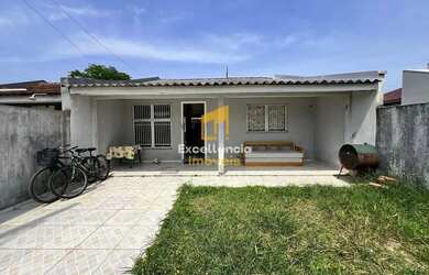 Imagem: A casa possui 2 Dormitórios, 1 Banheiro, 1 Vaga na garagem