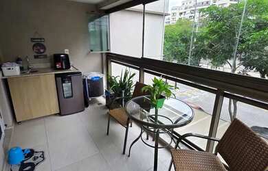 Imagem: O apartamento possui 3 Dormitórios, 2 Banheiros, 1 Vaga na