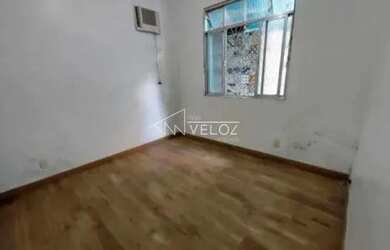 Imagem: A casa possui 3 Dormitórios, 2 Banheiros, 45m² de Área e