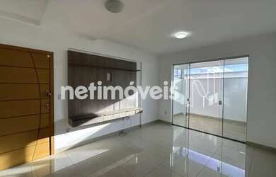 Imagem: O apartamento possui 3 Dormitórios, 2 Banheiros, 3 Vagas na