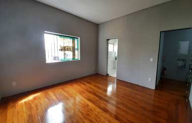 Imagem: O depósito possui 20m² de Área e está localizado em Centro