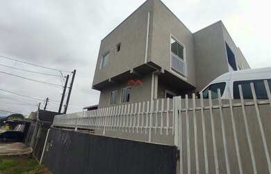 Imagem: A casa possui 2 Dormitórios, 1 Banheiro, 3 Vagas na garagem