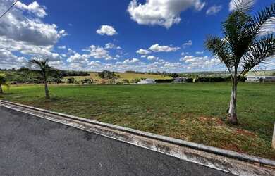 Imagem: O terreno possui 360m² de Área e está localizado em Anápolis