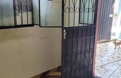 Imagem 4: Alguém mauazinho 600,00. 1 Banheiroe1 Dormitório