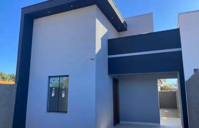 Imagem: A casa possui 3 Dormitórios, 2 Banheiros, 120m² de Área e