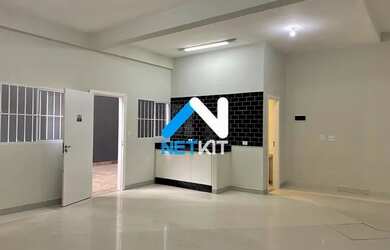 Imagem: A kitnet possui 1 Dormitório, 1 Banheiro, 1 Vaga na garagem