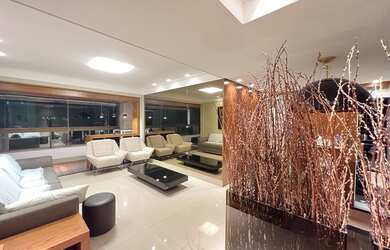 Imagem: O apartamento possui 4 Dormitórios, 5 Banheiros, 3 Vagas na