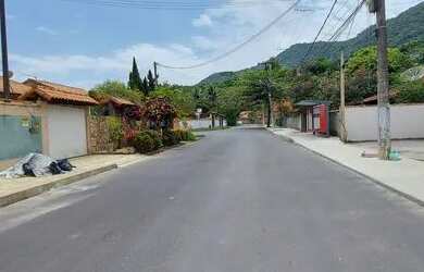 Imagem 3: Ótima casa com piscina à venda no bairro Marquês de Maricá