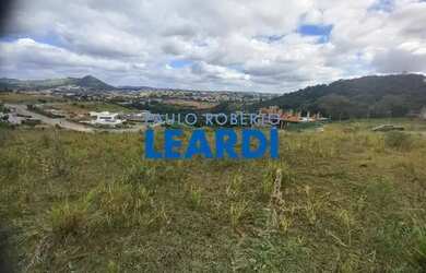 Imagem: O terreno possui 750m² de Área e está localizado em San Fernando