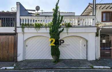 Imagem: A casa possui 3 Dormitórios, 5 Banheiros, 2 Vagas na garagem