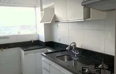 Imagem: O apartamento possui 1 Dormitório, 1 Banheiro, 1 Vaga na garagem