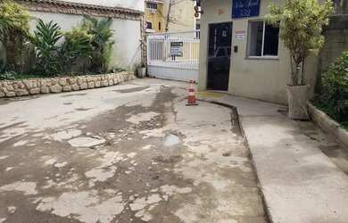 Imagem: A casa em condomínio possui 2 Dormitórios, 3 Banheiros, 1