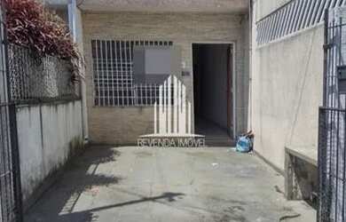 Imagem: A casa à venda possui 2 Dormitórios, 3 Banheiros, 1 Vaga na