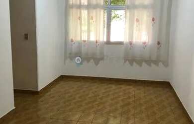 Imagem: O apartamento possui 3 Dormitórios, 1 Banheiro, 1 Vaga na garagem