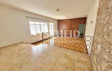 Imagem: A casa possui 3 Dormitórios, 3 Banheiros, 259m² de Área e