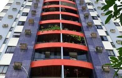 Imagem: O apartamento possui 4 Dormitórios, 3 Banheiros, 2 Vagas na