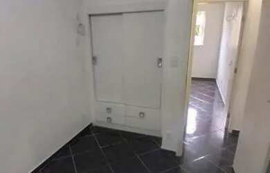 Imagem: O apartamento possui 2 Dormitórios, 1 Banheiro, 42m² de Área