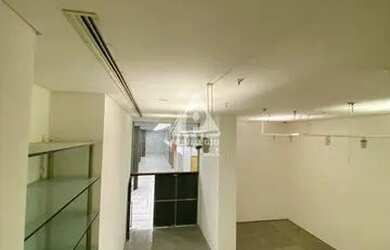 Imagem: O depósito possui 210m² de Área e está localizado em Copacabana