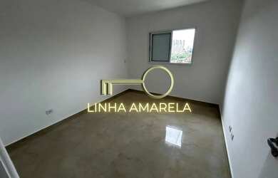 Imagem: A casa possui 3 Dormitórios, 3 Banheiros, 5 Vagas na garagem