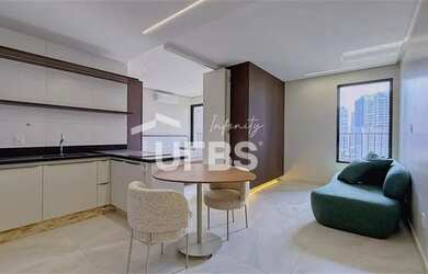 Imagem: O apartamento possui 1 Dormitório, 1 Banheiro, 1 Vaga na garagem