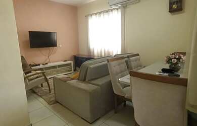 Imagem: A casa possui 3 Dormitórios, 1 Banheiro, 4 Vagas na garagem