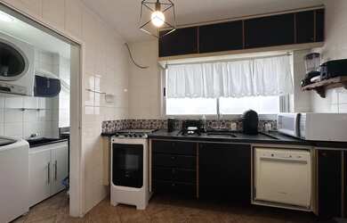 Imagem 2: Apartamento para venda tem 100 metros quadrados com 2 quartos em Centro...