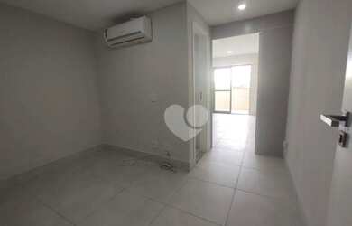 Imagem: O depósito possui 1 Vaga na garagem, 31m² de Área e está