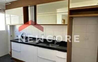 Imagem: O apartamento possui 1 Dormitório, 1 Banheiro, 1 Vaga na garagem