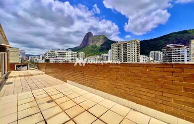 Imagem: O apartamento na cobertura possui 3 Dormitórios, 3 Banheiros