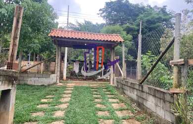 Imagem: A fazenda possui 1.250m² de Área e está localizado em Esmeraldas