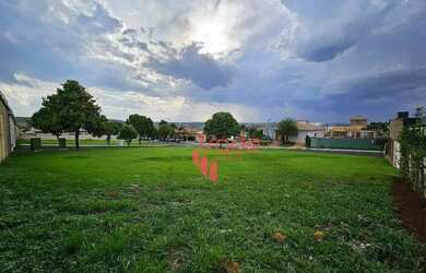 Imagem: O terreno possui 488m² de Área e está localizado em Vila