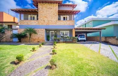 Imagem: A casa em condomínio possui 3 Dormitórios, 4 Banheiros, 4