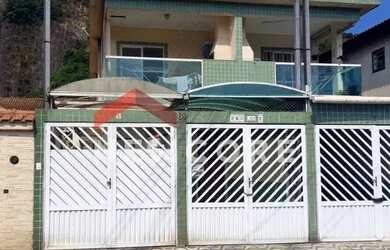 Imagem: A casa possui 2 Dormitórios, 4 Banheiros, 1 Vaga na garagem