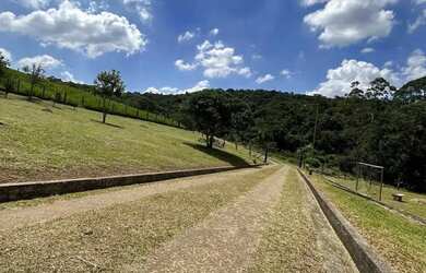 Imagem: O terreno possui 500m² de Área e está localizado em Ibiúna