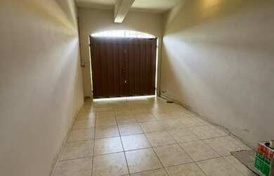 Imagem: Casa disponível para locação no bairro Santa Matilde, em