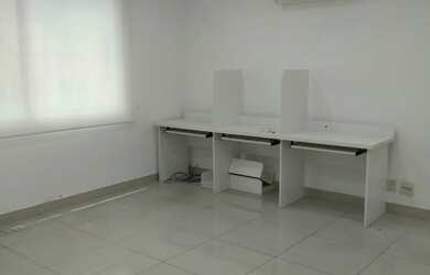 Imagem: O depósito possui 55m² de Área e está localizado em Barra