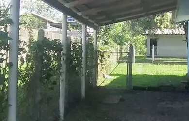 Imagem 10: Vendo grande terreno com 2 casas. Ótimo para morar ou investir