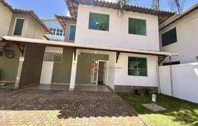 Imagem: A casa em condomínio possui 3 Dormitórios, 1 Banheiro, 2 Vagas