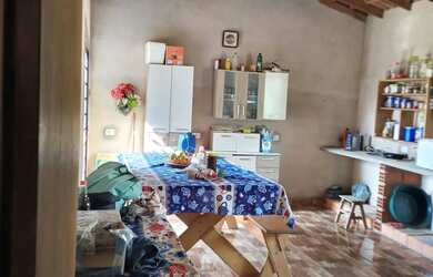 Imagem: A chácara possui 215m² de Área e está localizado em Área